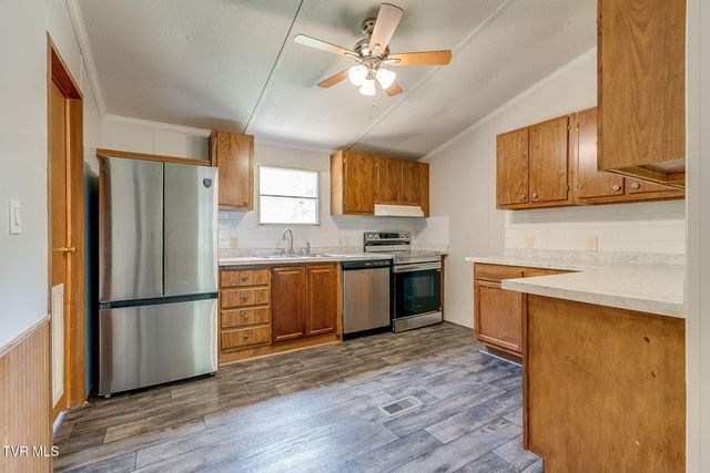 229 Alpine Loop, Mosheim, TN 37818