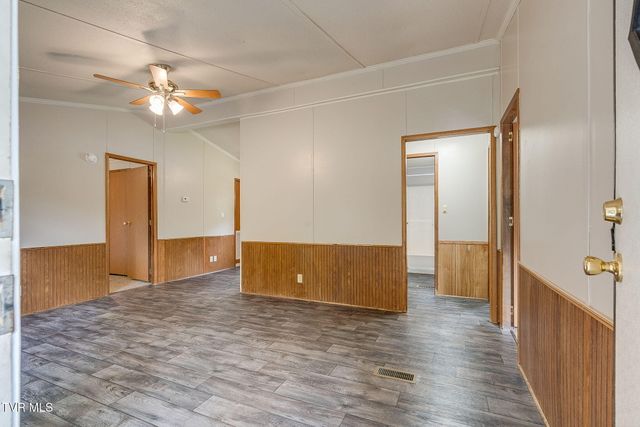 229 Alpine Loop, Mosheim, TN 37818