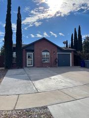 2260 Tierra Alegre Way, El Paso, TX 79938