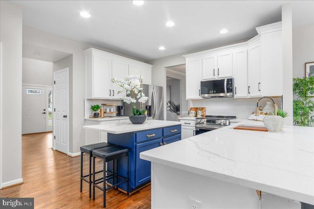 227 RIPPLING WATERS WAY, Falling Waters, WV 25419