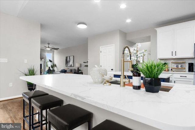 227 RIPPLING WATERS WAY, Falling Waters, WV 25419