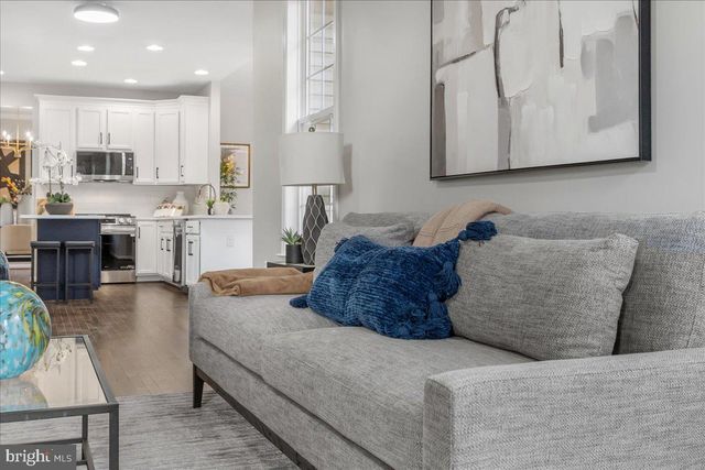 227 RIPPLING WATERS WAY, Falling Waters, WV 25419