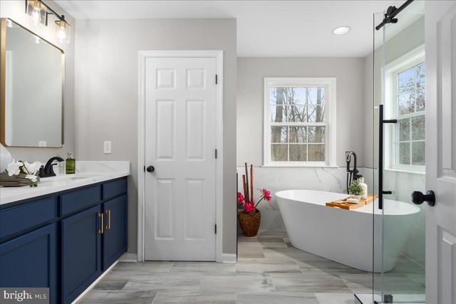 227 RIPPLING WATERS WAY, Falling Waters, WV 25419