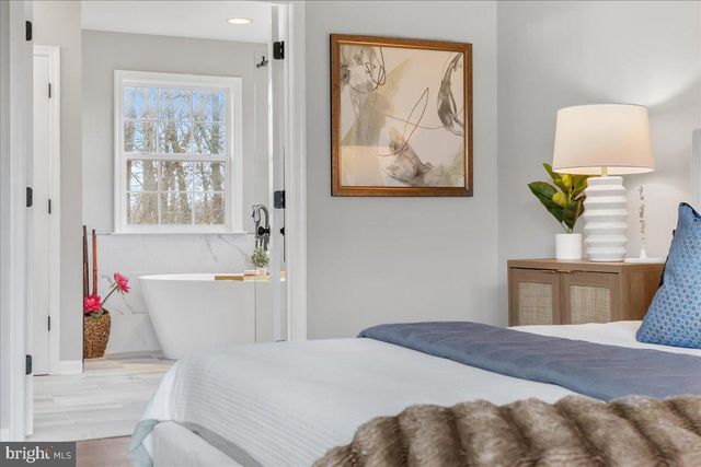 227 RIPPLING WATERS WAY, Falling Waters, WV 25419