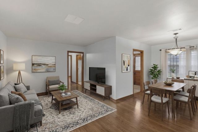 10229 Royal Oaks Drive, Houston, TX 77016