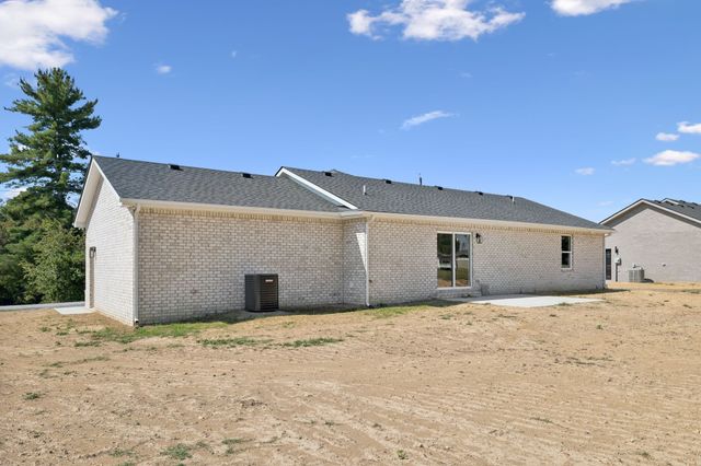 289 Dogwood Circle, Smithville, TN 37166