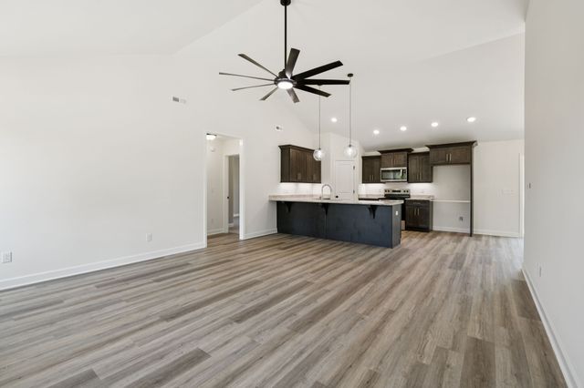 289 Dogwood Circle, Smithville, TN 37166