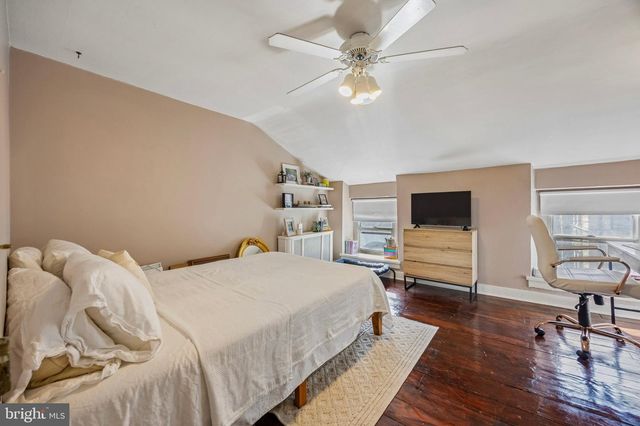 166 GRAPE ST, Philadelphia, PA 19127