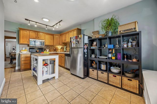 166 GRAPE ST, Philadelphia, PA 19127