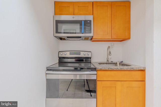 2340 N 12TH, Philadelphia, PA 19133