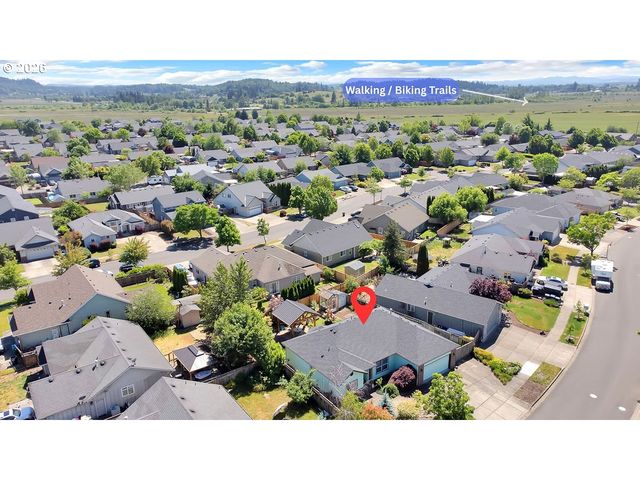 5930 ST HELENA St, Eugene, OR 97402