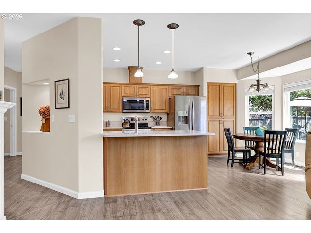 5930 ST HELENA St, Eugene, OR 97402