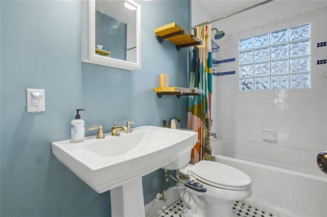 79 Lakeview Drive NE, Atlanta, GA 30317