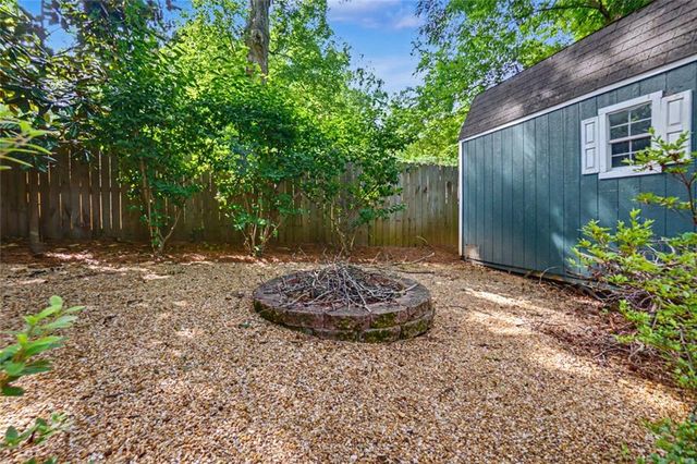 79 Lakeview Drive NE, Atlanta, GA 30317