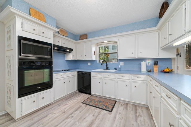 5930 Old Lodge Drive, Houston, TX 77066