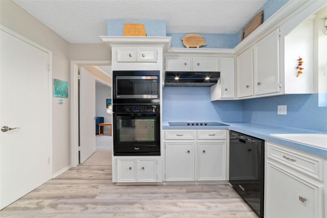 5930 Old Lodge Drive, Houston, TX 77066