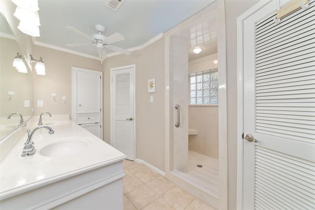 5930 Old Lodge Drive, Houston, TX 77066