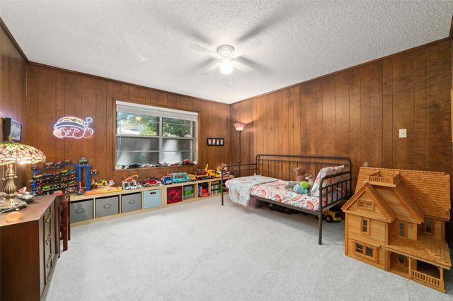 5930 Old Lodge Drive, Houston, TX 77066