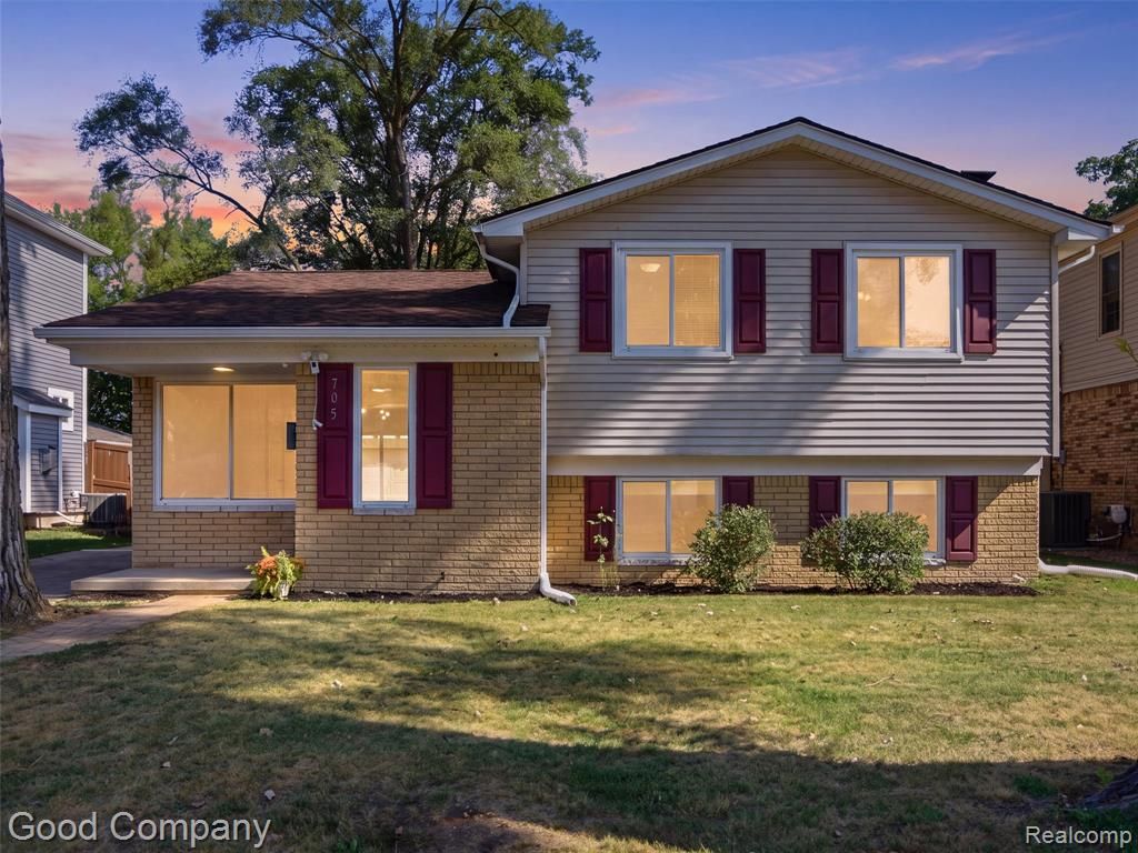 705 Millard Avenue, Royal Oak, MI 48073