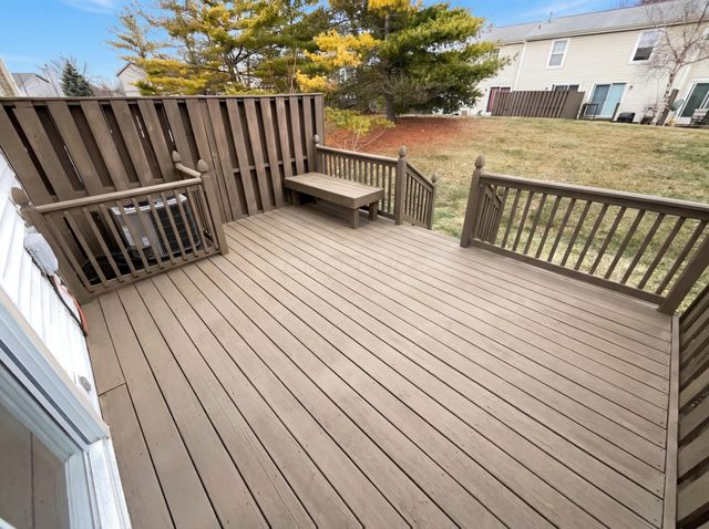 5083 Singleton Drive, 33B, Hilliard, OH 43026