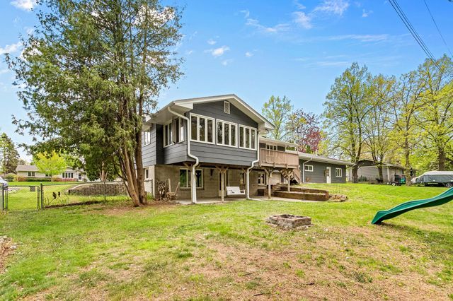 715 Tanglewood Drive, Shoreview, MN 55126