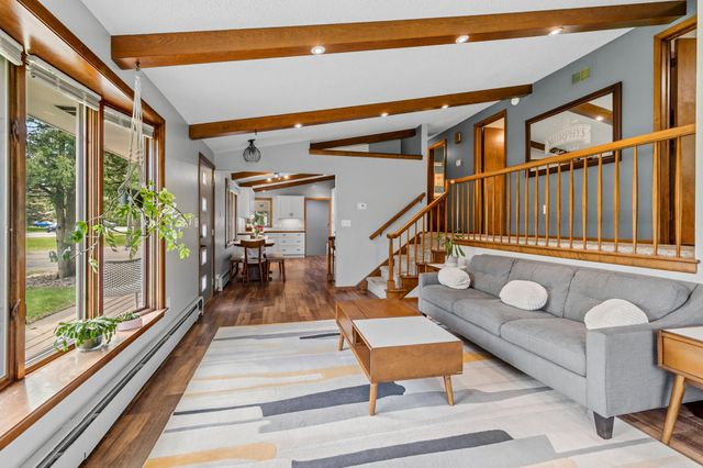 715 Tanglewood Drive, Shoreview, MN 55126