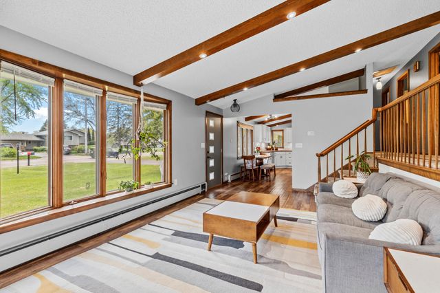 715 Tanglewood Drive, Shoreview, MN 55126