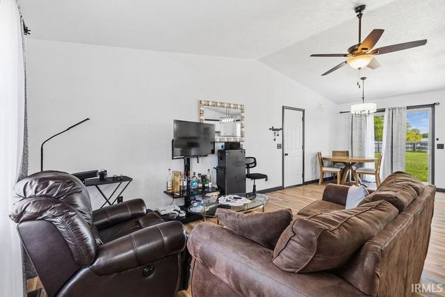 72102 Adam Street, Milford, IN 46542