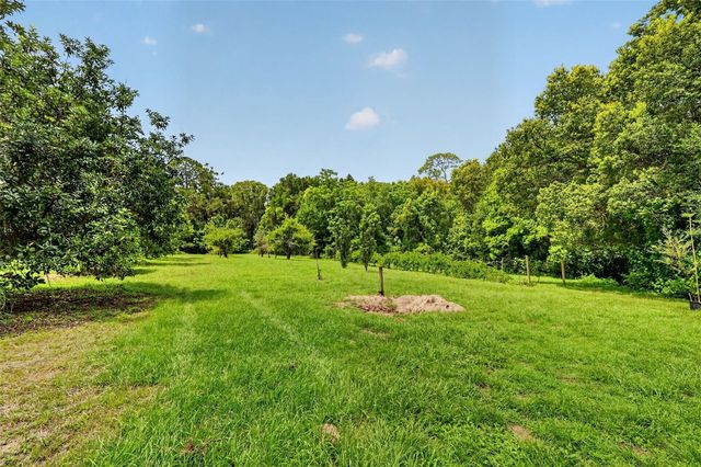 22740 COUNTY ROAD 44A, Eustis, FL 32736