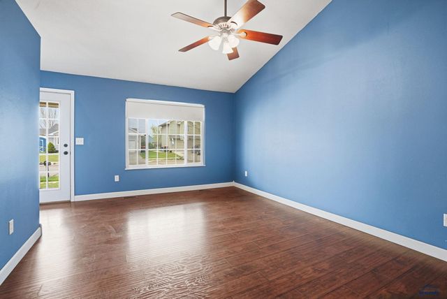 5288 MERCURY DR, Rapid City, SD 57703