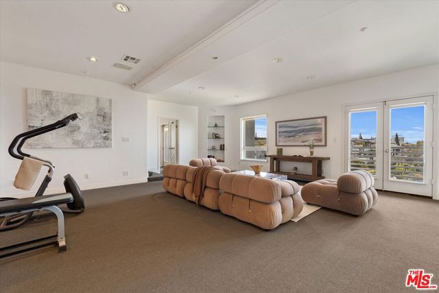 1745 Viewmont Drive, West Hollywood, CA 90069