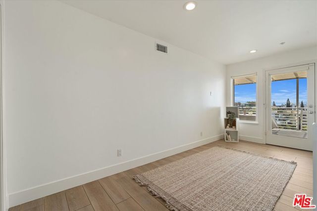 1745 Viewmont Drive, West Hollywood, CA 90069