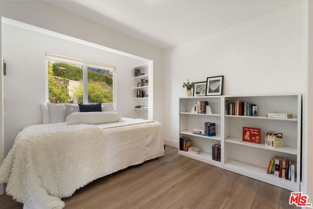 1745 Viewmont Drive, West Hollywood, CA 90069