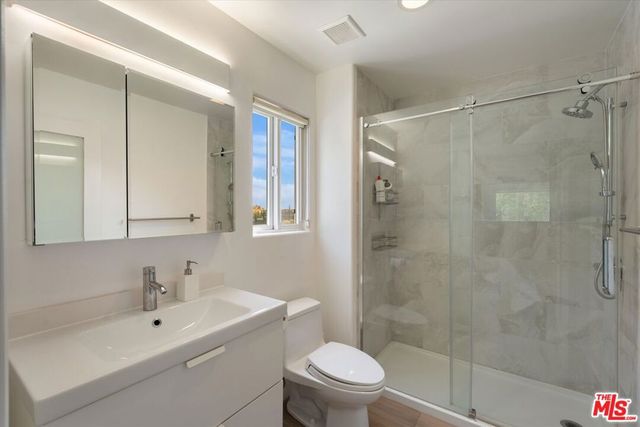 1745 Viewmont Drive, West Hollywood, CA 90069