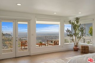 1745 Viewmont Drive, West Hollywood, CA 90069