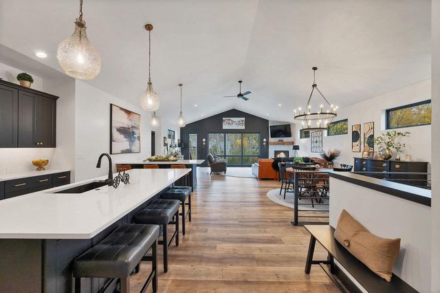 359 ALDON CIRCLE, Green Bay, WI 54304