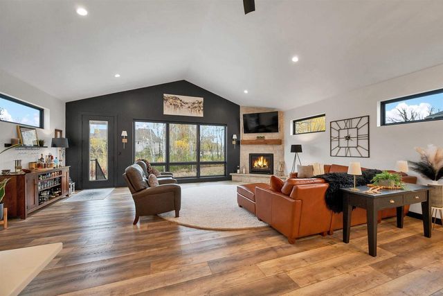 359 ALDON CIRCLE, Green Bay, WI 54304