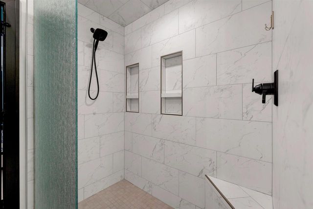 359 ALDON CIRCLE, Green Bay, WI 54304