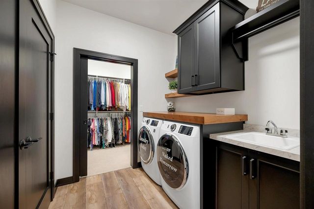 359 ALDON CIRCLE, Green Bay, WI 54304