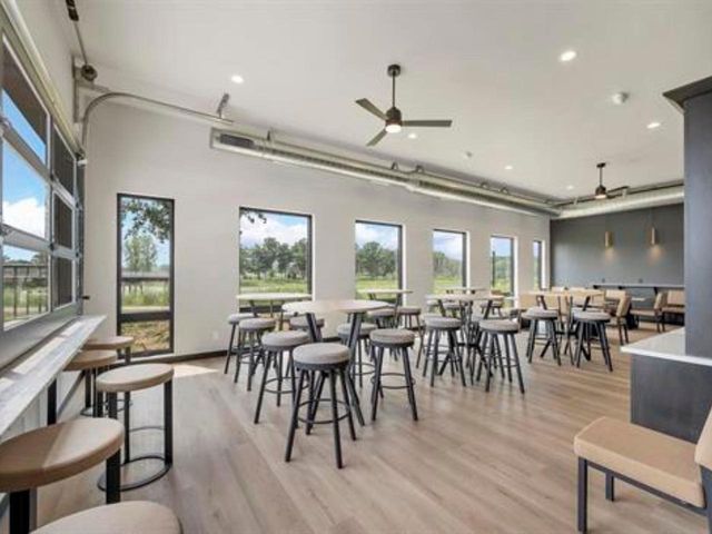 359 ALDON CIRCLE, Green Bay, WI 54304