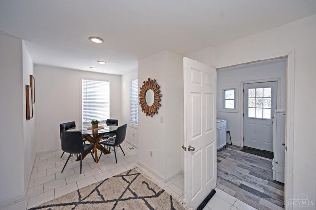 3370 Woodford Road, Cincinnati, OH 45213