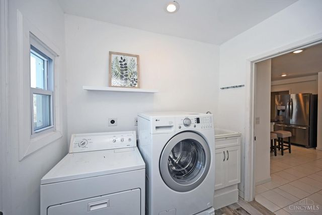 3370 Woodford Road, Cincinnati, OH 45213