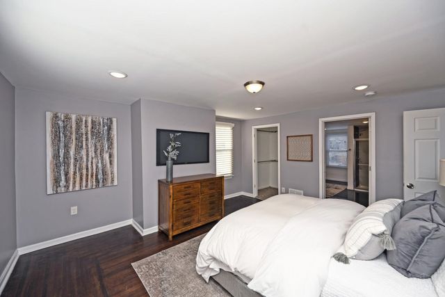 3370 Woodford Road, Cincinnati, OH 45213