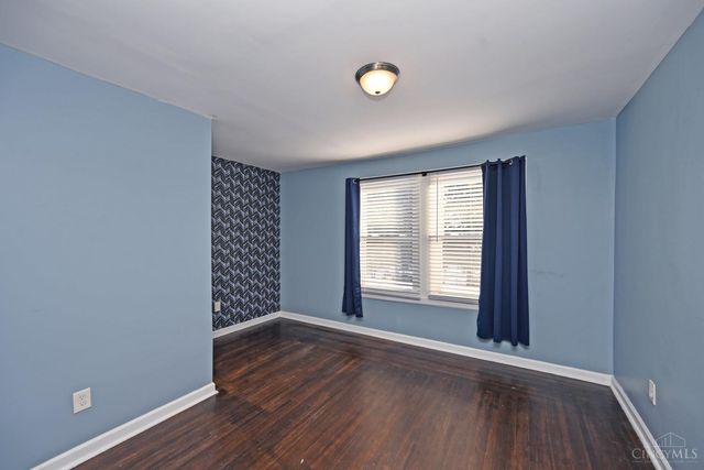 3370 Woodford Road, Cincinnati, OH 45213