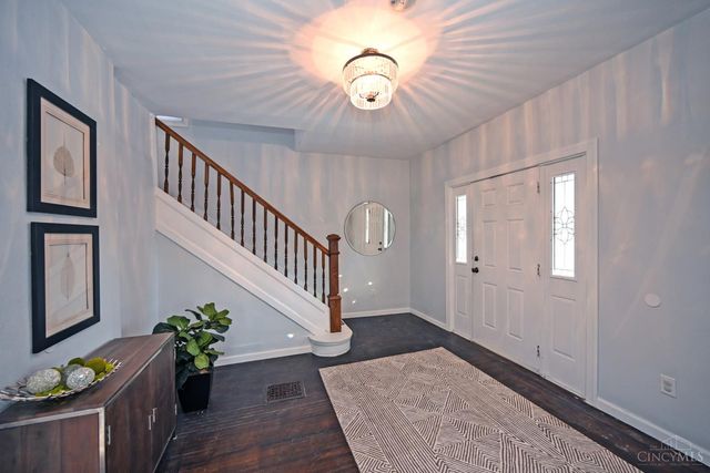 3370 Woodford Road, Cincinnati, OH 45213