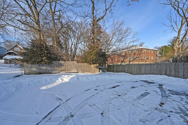 3370 Woodford Road, Cincinnati, OH 45213