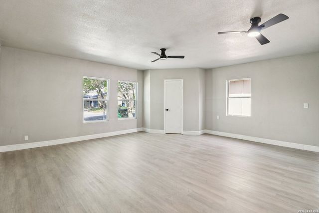 9006 Bowline, San Antonio, TX 78242