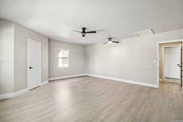 9006 Bowline, San Antonio, TX 78242