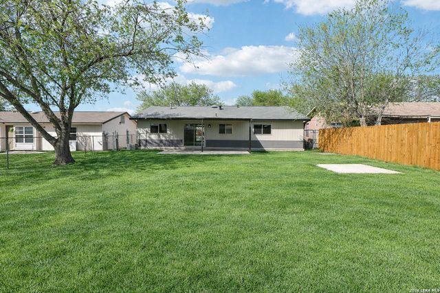 9006 Bowline, San Antonio, TX 78242