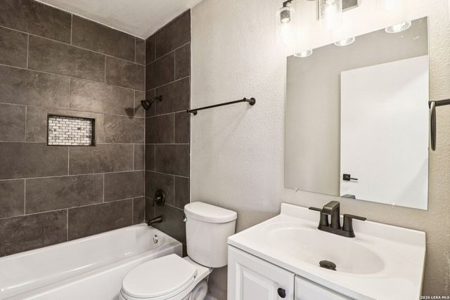 9006 Bowline, San Antonio, TX 78242